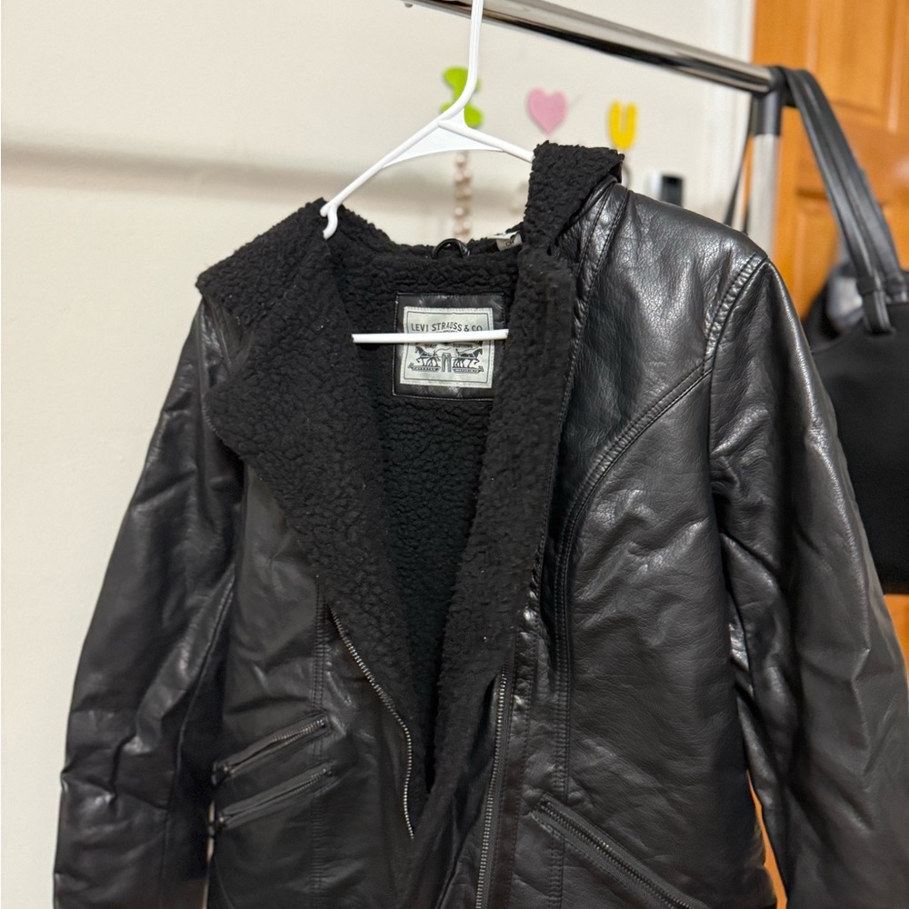 Levi's Black Leather Jacket with Shearling Lining